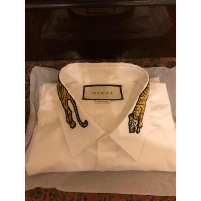 Gucci(グッチ)のgucci COTTON DUKE SHIRT WITH TIGER メンズのトップス(シャツ)の商品写真