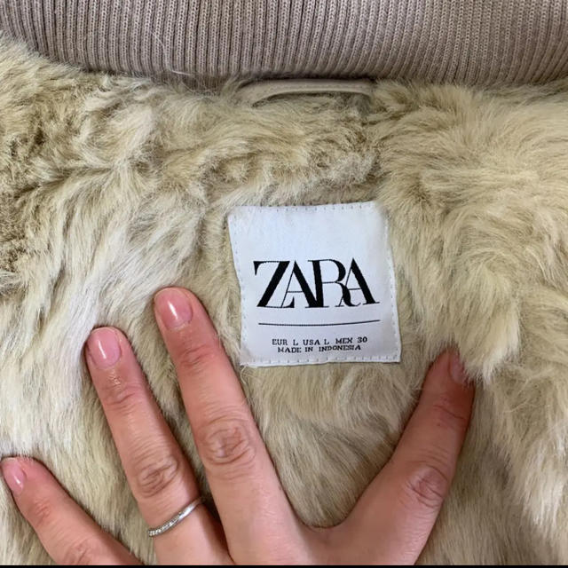 ZARA(ザラ)のZARAダウンコート レディースのジャケット/アウター(ダウンコート)の商品写真