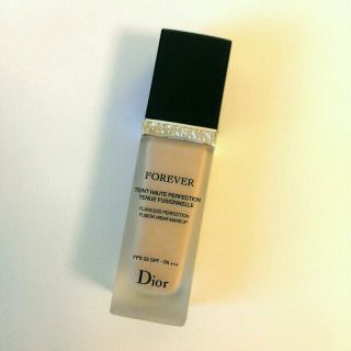 ディオール(Dior)の【美品】Diorリキッドファンデーション(ファンデーション)