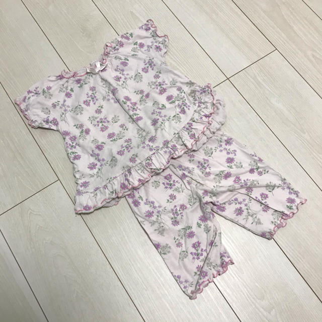 Branshes(ブランシェス)のbranshes 花柄半袖パジャマ　90cm キッズ/ベビー/マタニティのキッズ服女の子用(90cm~)(パジャマ)の商品写真