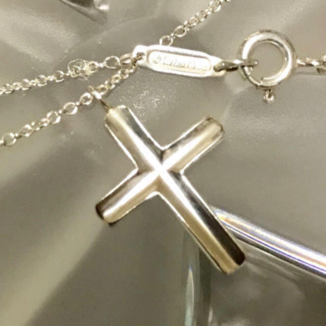 Tiffany & Co.(ティファニー)の早い者勝ちセール！希少❣️レア❤︎ティファニー コンケーブクロス  付属品無し レディースのアクセサリー(ネックレス)の商品写真