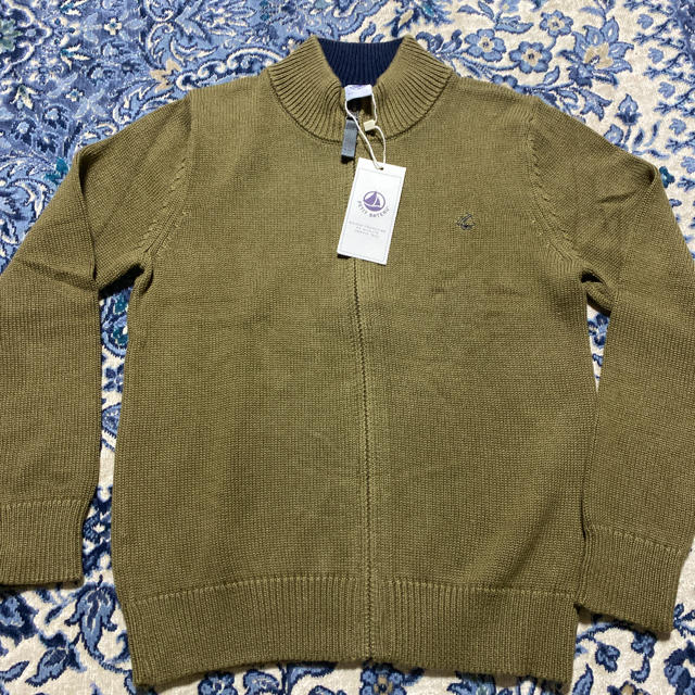 PETIT BATEAU(プチバトー)のプチバトー　ジップアップカーディガン　8y 新品タグ付き キッズ/ベビー/マタニティのキッズ服男の子用(90cm~)(カーディガン)の商品写真