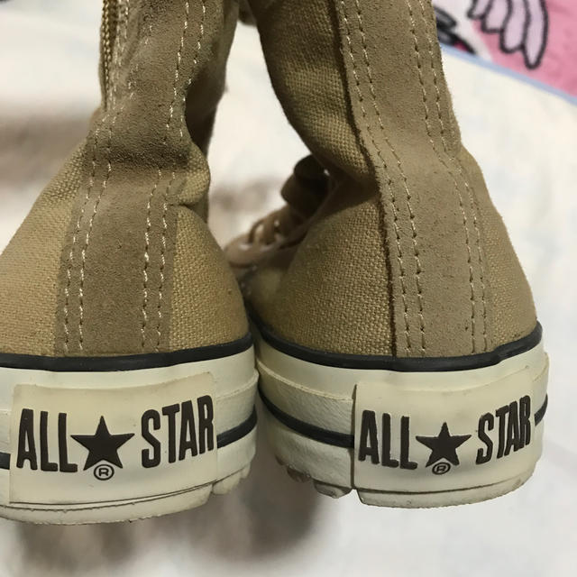 CONVERSE(コンバース)のコンバース  オールスター　スニーカー　ベージュ レディースの靴/シューズ(スニーカー)の商品写真