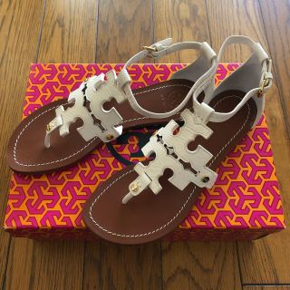 トリーバーチ(Tory Burch)のTORY BURCH新品トングフラットサンダル(サンダル)