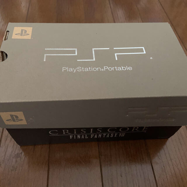 PlayStation Portable - psp限定版クライシスコア ファイナル