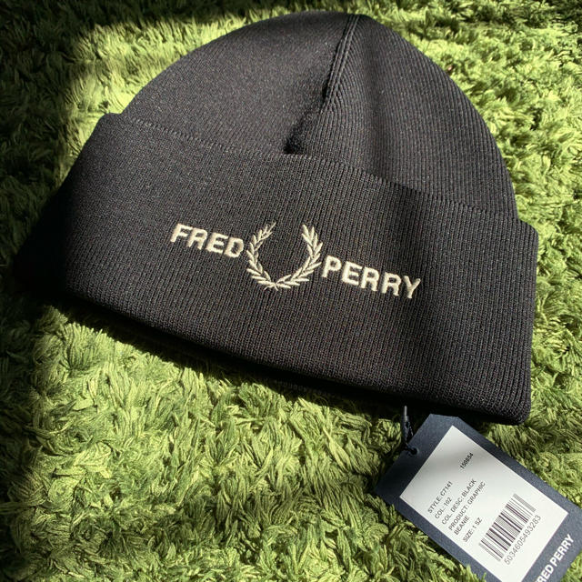 FRED PERRY(フレッドペリー)のニット帽/FRED PERRY【新品未使用】タグ付き メンズの帽子(ニット帽/ビーニー)の商品写真