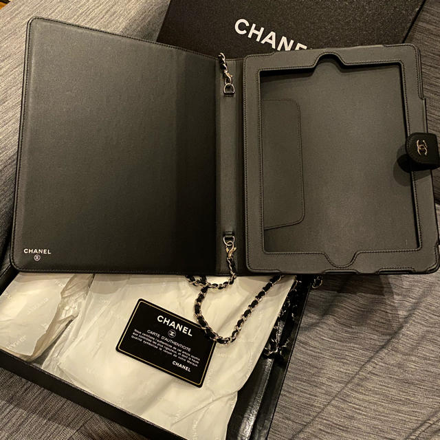 CHANEL シャネル キャビアスキン ipadケース ショルダー マトラッセ 1