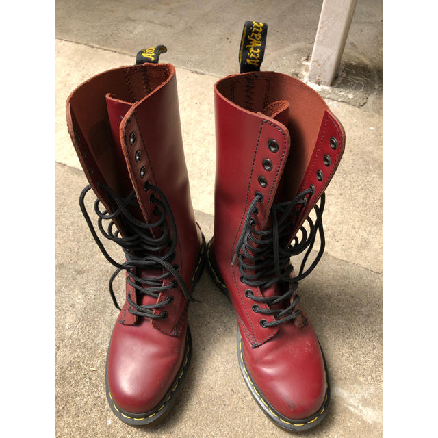 Dr.Martens(ドクターマーチン)のドクターマーチン　14ホール　23.5 チェリーブラウン レディースの靴/シューズ(ブーツ)の商品写真