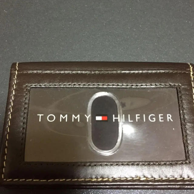 TOMMY HILFIGER(トミーヒルフィガー)のトミーヒルフィガー 二つ折 名刺入れ ☆美品☆ メンズのファッション小物(名刺入れ/定期入れ)の商品写真