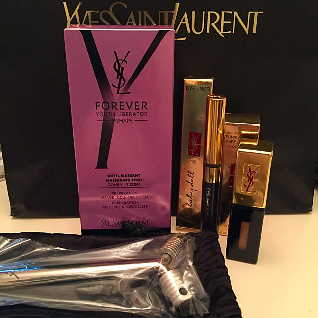 ysl イヴサンローラン 2016 福袋のサムネイル