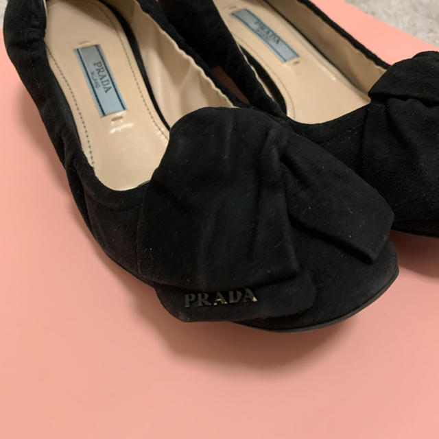 PRADA(プラダ)の【最終値下げ】プラダ　リボンスエードパンプス レディースの靴/シューズ(ハイヒール/パンプス)の商品写真