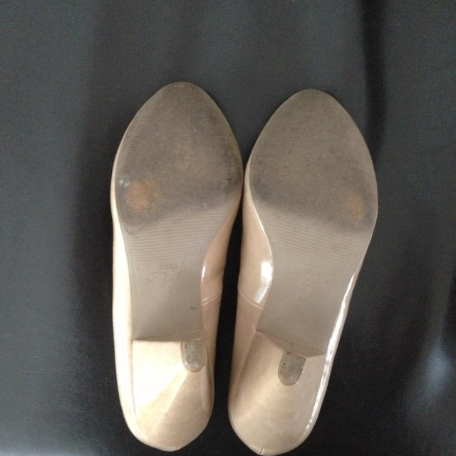 ZARA(ザラ)のヌーディーカラー パンプス レディースの靴/シューズ(ハイヒール/パンプス)の商品写真