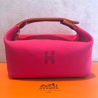 エルメス(Hermes)の★新品★HERMES❤︎2020SS新作・完売ブリッドアブラックPMハイビスカス(ポーチ)