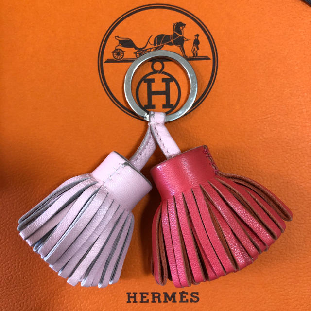 Hermes(エルメス)の【Happy♡様専用】エルメス♡カルメン♡ウノドスローズサクラ♡ブーゲンビリア レディースのアクセサリー(チャーム)の商品写真