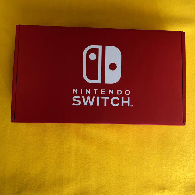 Nintendo Switch(ニンテンドースイッチ)の限定カラー RED ニンテンドースイッチ本体 エンタメ/ホビーのゲームソフト/ゲーム機本体(家庭用ゲーム機本体)の商品写真