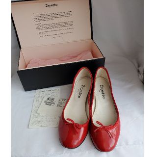 レペット(repetto)の【約１/３価格◆美品◆箱付】レペット バレエシューズ ヒール付パンプスRED(バレエシューズ)