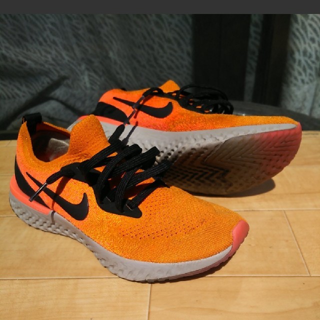 NIKE(ナイキ)の(中古) NIKE ランニング シューズ 23.5cm  ナイキ メンズの靴/シューズ(スニーカー)の商品写真