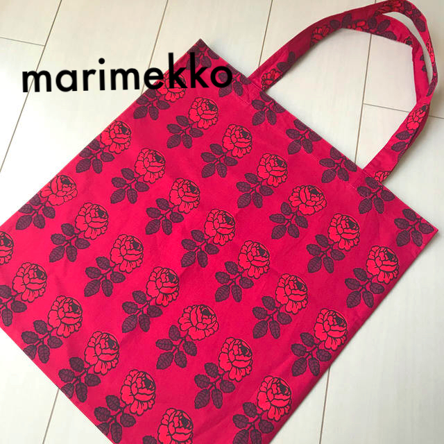 marimekko(マリメッコ)の【限定品】marimekko★ヴィヒキルース バッグ レディースのバッグ(エコバッグ)の商品写真