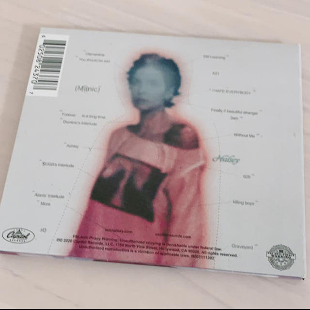 美品 ♡ halsey Manic CD エンタメ/ホビーのCD(ポップス/ロック(洋楽))の商品写真