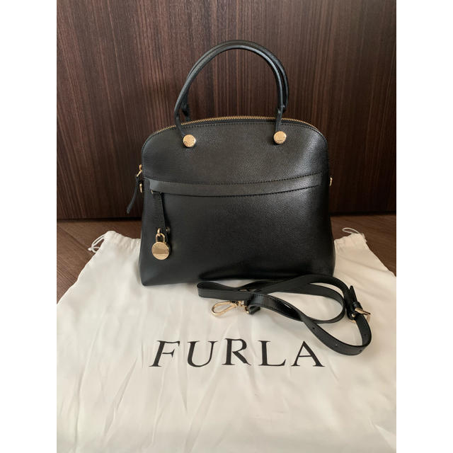 FURLA フルラ パイパー 黒