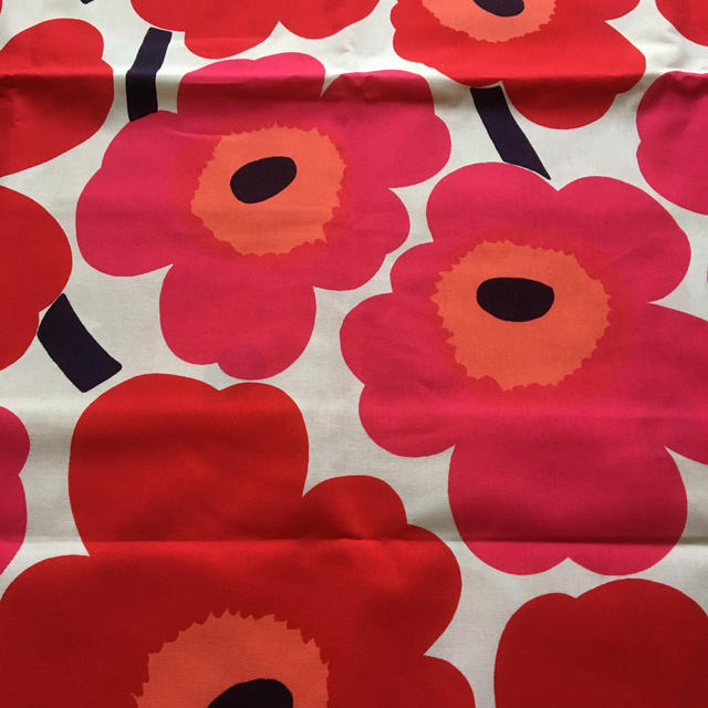 マリメッコ marimekko ウニッコ　生地　コットンファブリック