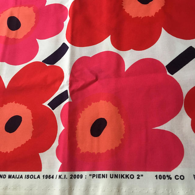 マリメッコ marimekko ウニッコ　生地　コットンファブリック 2