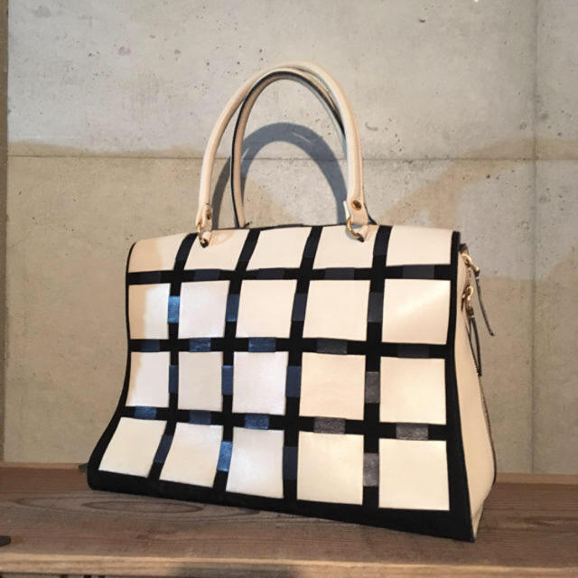 Marni(マルニ)のマルニ ハンドバッグ ハンドメイドのファッション小物(バッグ)の商品写真