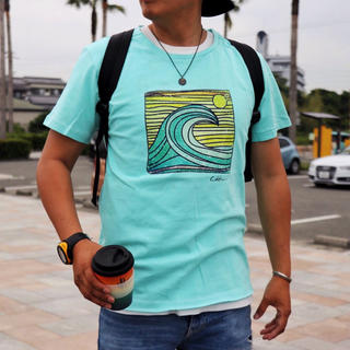 ルーカ(RVCA)の西海岸スタイル☆LUSSO SURF レトロプリントTシャツ　Lサイズ(Tシャツ/カットソー(半袖/袖なし))