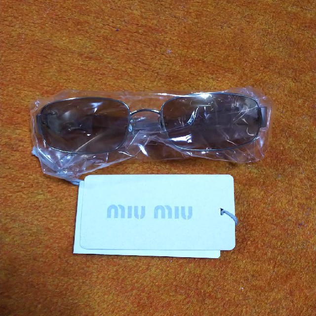 miu miu　サングラス