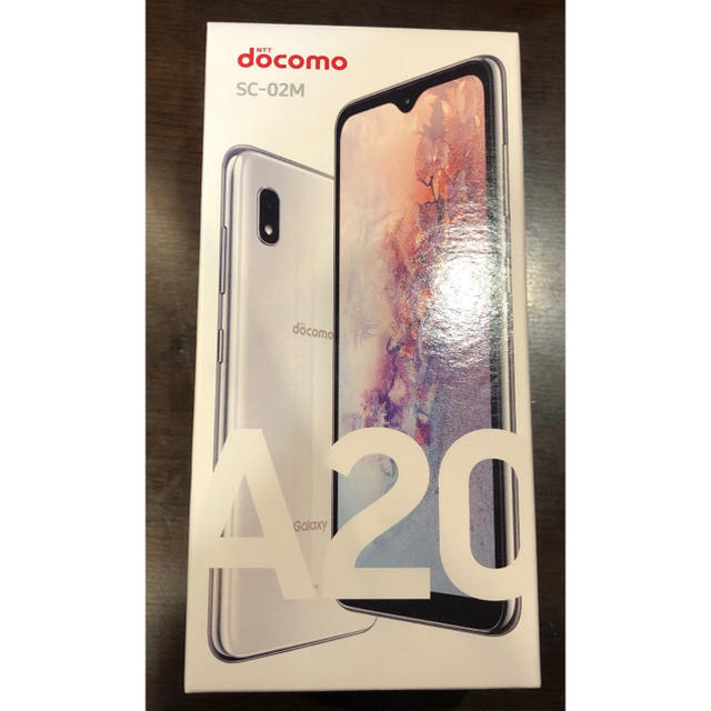 スマートフォン/携帯電話Galaxy A20 ホワイト 32 GB docomo