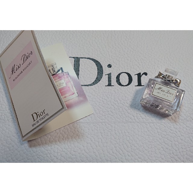 Dior(ディオール)のディオール ブルーミングブーケ コスメ/美容の香水(香水(女性用))の商品写真