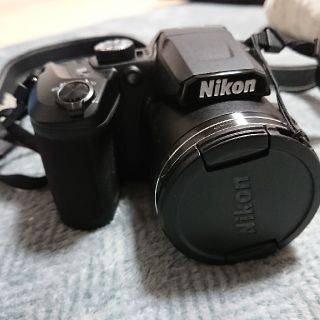 ニコン(Nikon)の美品【カメラ】(コンパクトデジタルカメラ)