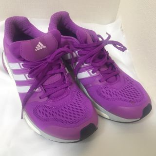 アディダス(adidas)のadidas アディダス スニーカー(スニーカー)