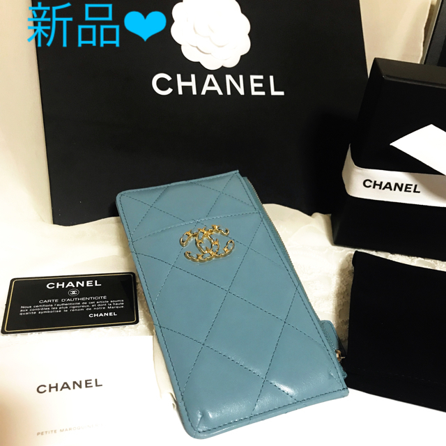 CHANEL - 新品❤︎CHANEL 19 正規品 スマホも入る フラット ウォレット シャネルの通販