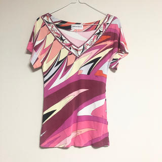 エミリオプッチ(EMILIO PUCCI)のエミリオプッチ トップス  ピンク　Tシャツ(カットソー(半袖/袖なし))