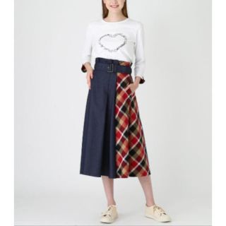 バーバリーブルーレーベル(BURBERRY BLUE LABEL)の新品未使用♡ブルーレーベルクレストブリッジ　限定　カラーデニムコンビスカート(ひざ丈スカート)