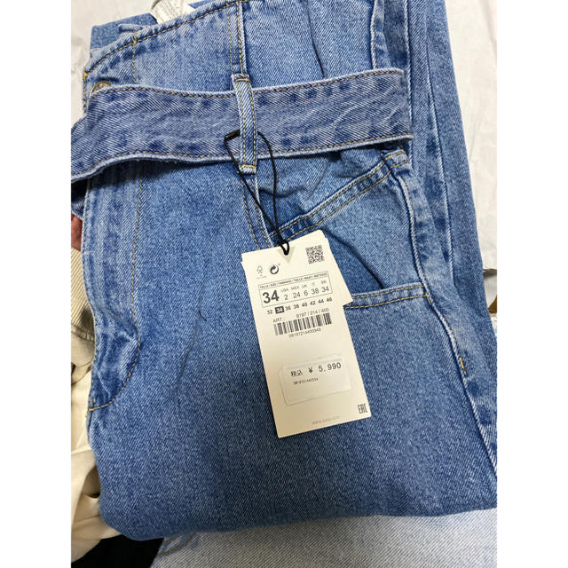 ZARA(ザラ)の＊2019AW＊ZARA ベルト付き スラウチーフィットデニム レディースのパンツ(デニム/ジーンズ)の商品写真