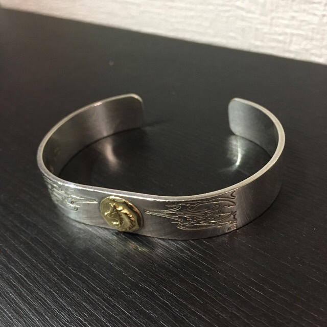 tady & king DELAY コラボバングル 18k ウルフ