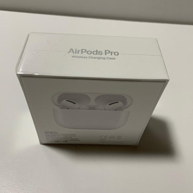 Apple(アップル)のAirPods Pro 新品未使用未開封　MWP22J/A スマホ/家電/カメラのオーディオ機器(ヘッドフォン/イヤフォン)の商品写真