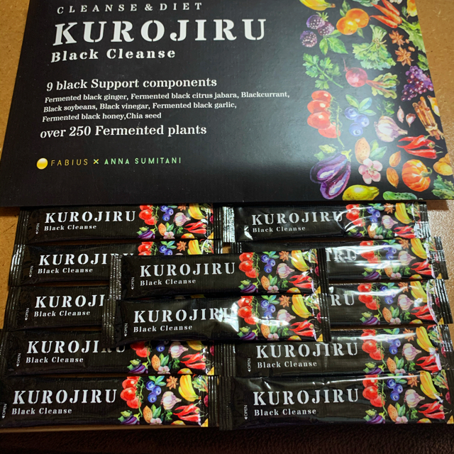 FABIUS(ファビウス)の黒汁　ブラッククレンズ❣️1箱30包と12包で2000円から1800円にしまーす コスメ/美容のダイエット(ダイエット食品)の商品写真