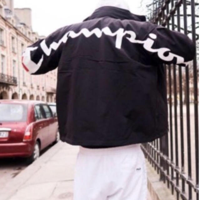 Supreme(シュプリーム)のSupreme × Champion Track jacket メンズのジャケット/アウター(ナイロンジャケット)の商品写真