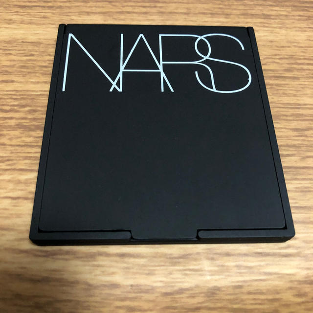 NARS(ナーズ)のNARSノベルティミニサイズミラー レディースのファッション小物(ミラー)の商品写真