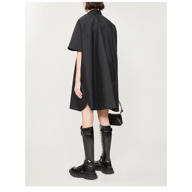 sacai(サカイ)の【新品定価63800円】sacai 20ss ポップリンシャツワンピース　 レディースのワンピース(ひざ丈ワンピース)の商品写真