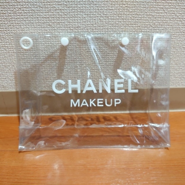 CHANEL(シャネル)のCHANELノベルティ クリアバッグポーチ レディースのファッション小物(ポーチ)の商品写真