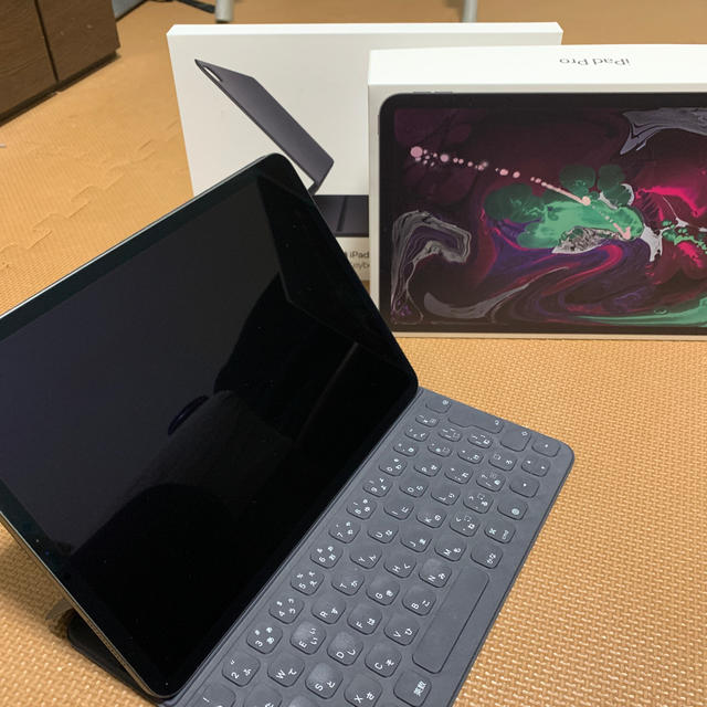 iPad Pro 11インチ + Smart Keyboard Folio