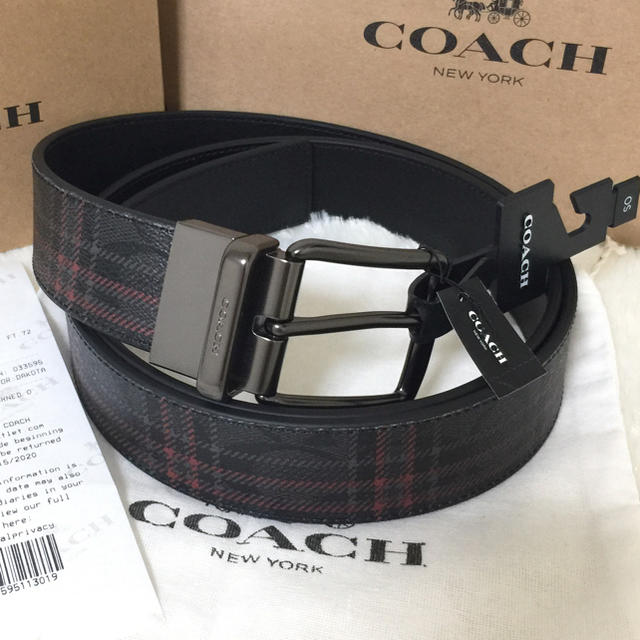 COACH(コーチ)の新品 タグ付 コーチ リバーシブル ベルト シグネチャー ガンメタル  メンズのファッション小物(ベルト)の商品写真