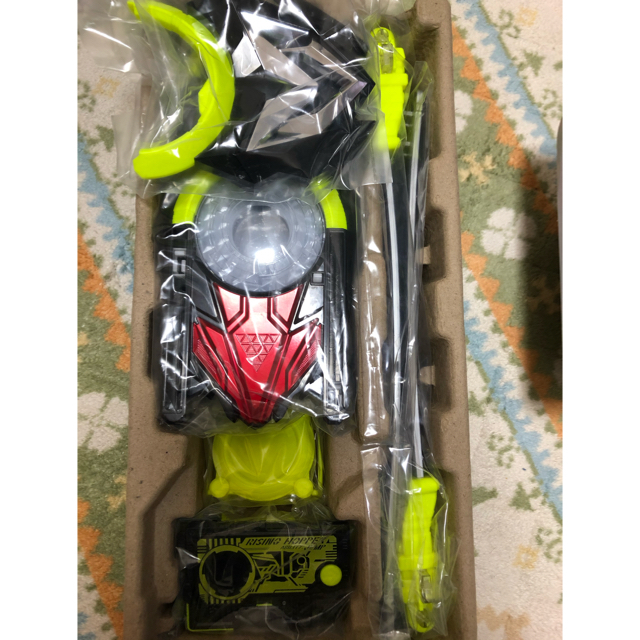 仮面ライダーゼロワンドライバー　シャイニングホッパープログライズキーセット