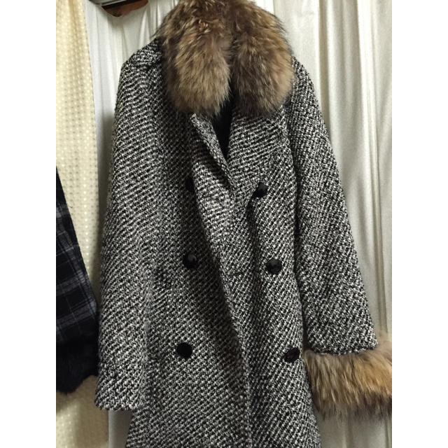 DURAS(デュラス)のDURAS 襟ファーコート レディースのジャケット/アウター(ロングコート)の商品写真