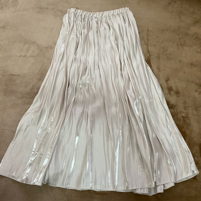 RETRO GIRL(レトロガール)のオーロラサテンリバースカート レディースのスカート(ひざ丈スカート)の商品写真