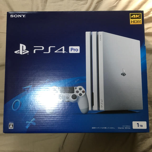 新品　PS4 pro 1TB 本体　ホワイト　sony